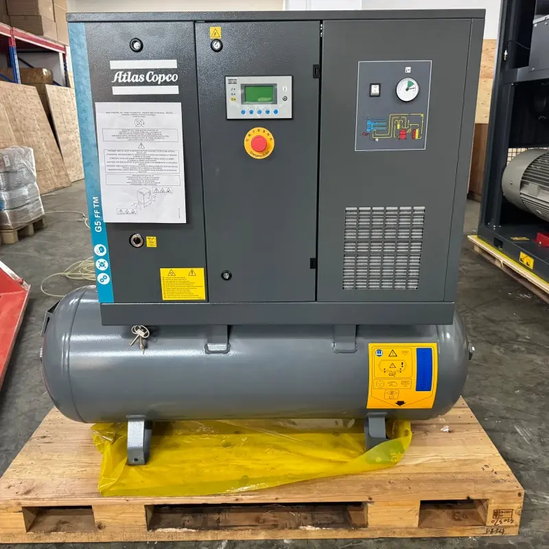 Eredeti Atlas Copco G5 FF olajbefecskendezéses csavarkompresszor 5,5 kW 7,5 LE integrált szárító